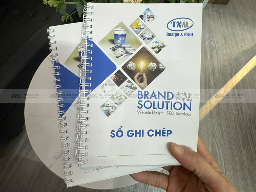 Tại Sao Doanh Nghiệp Nên Đầu Tư Thiết Kế Và In Sổ Tay?