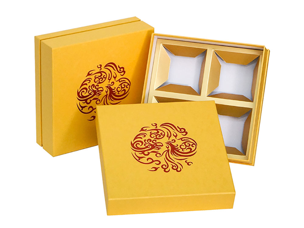Chọn sai chất liệu hộp hoặc khay đựng bánh