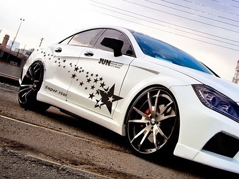 Tem decal dán sườn ô tô