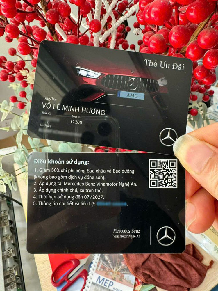 Thẻ nhựa ưu đãi Mercedes Benz
