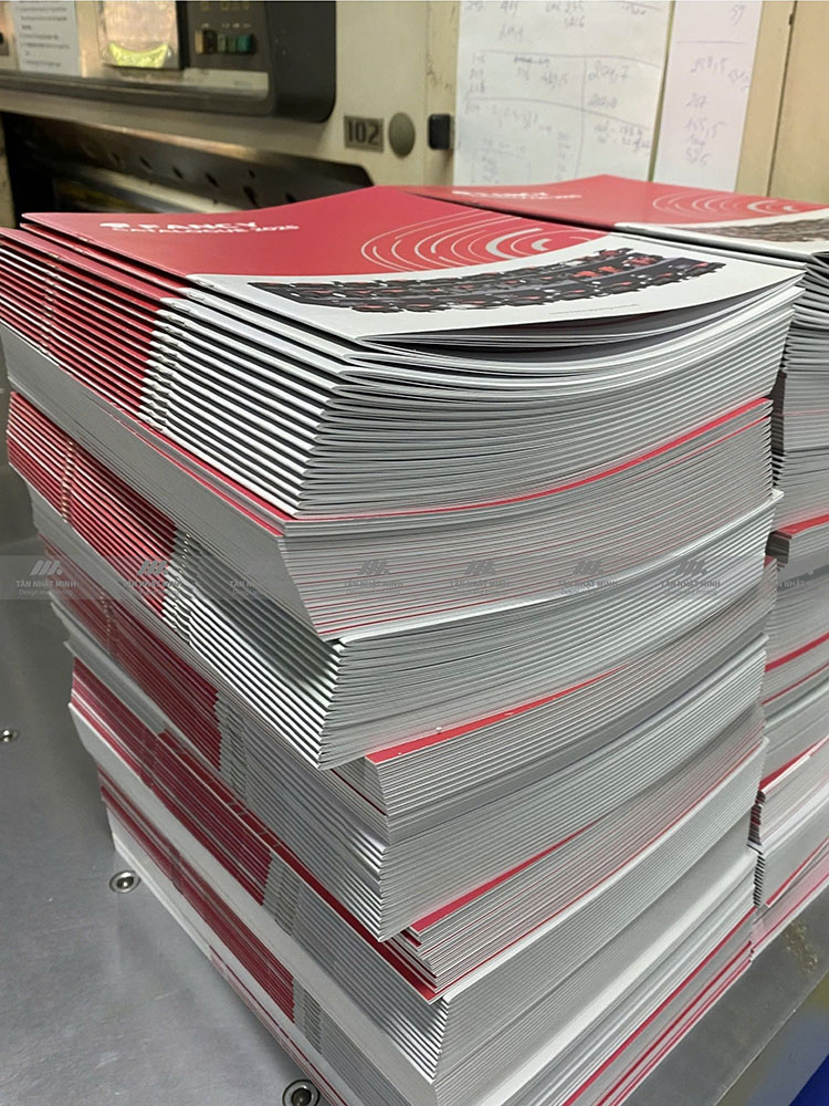 Hoàn thiện dự án in 1000 catalogue máy bơm Fancy