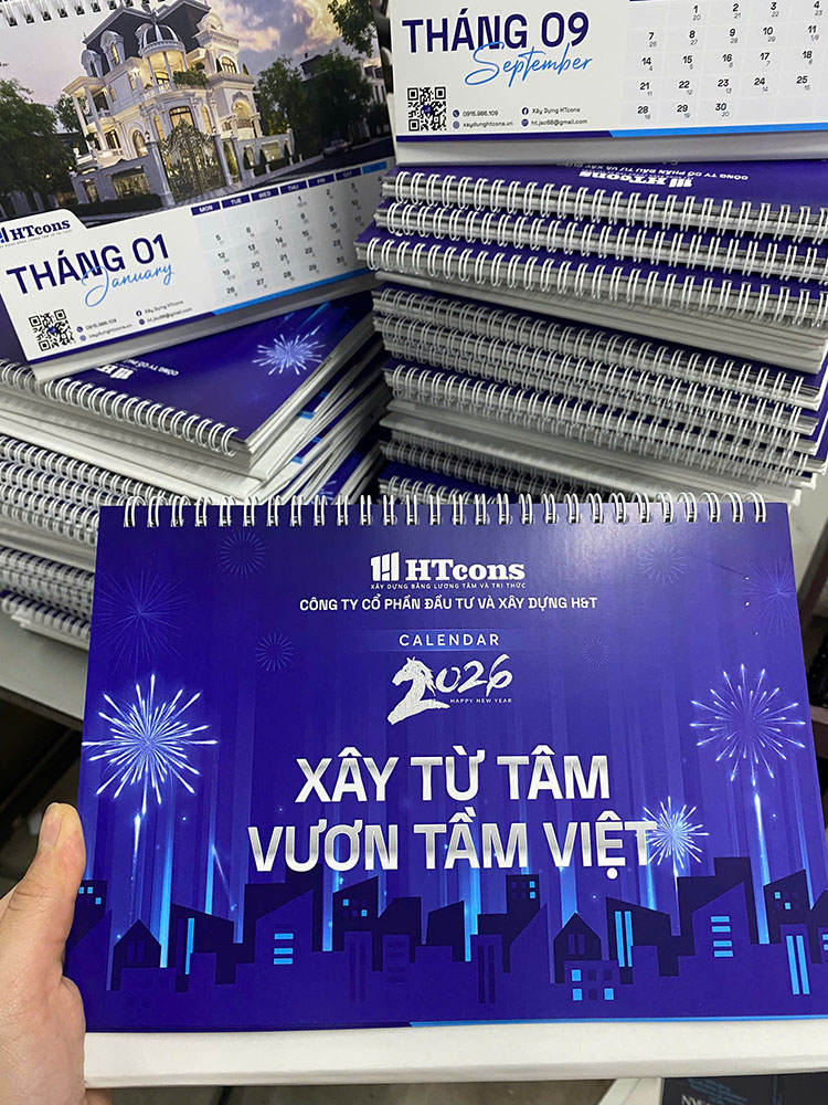 Lịch để bàn chữ A độc quyền