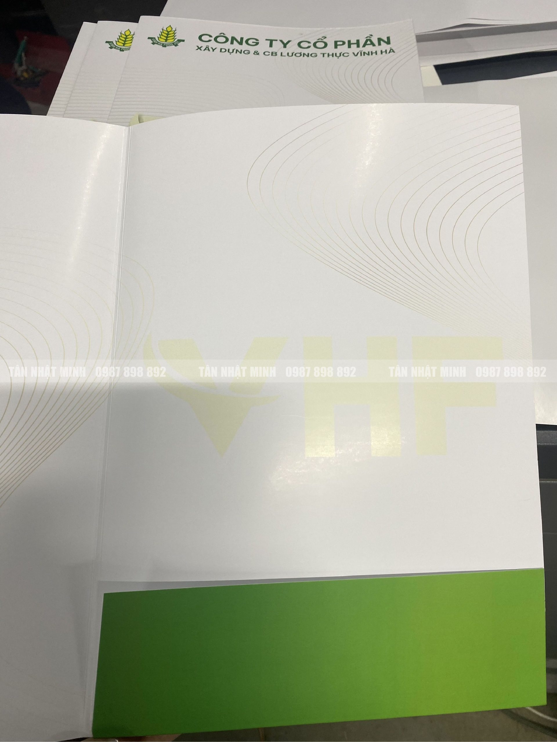 Vì sao doanh nghiệp nên in kẹp file chuyên nghiệp?